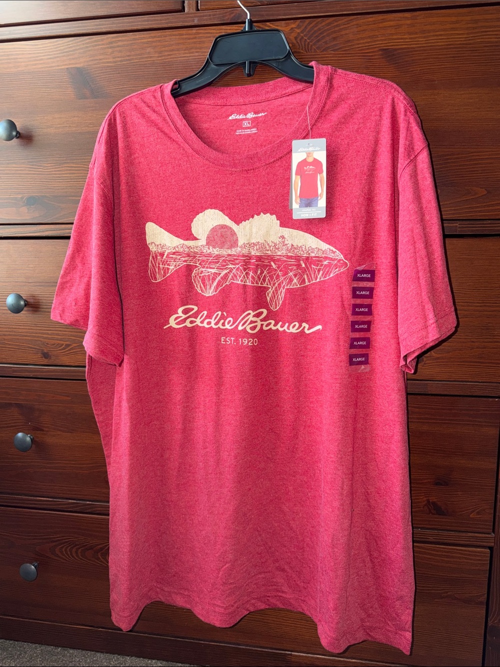 Eddie Bauer Men's Outdoor Heather Red Crewneck Fishing Graphic T-Shirt